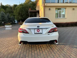 Toyota Crown 9